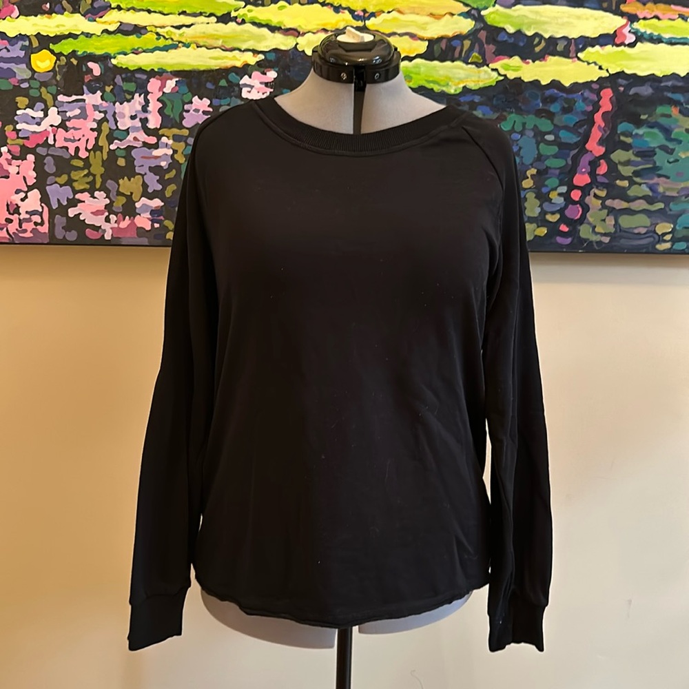 Lightweight plain black crew neck sweatshirt